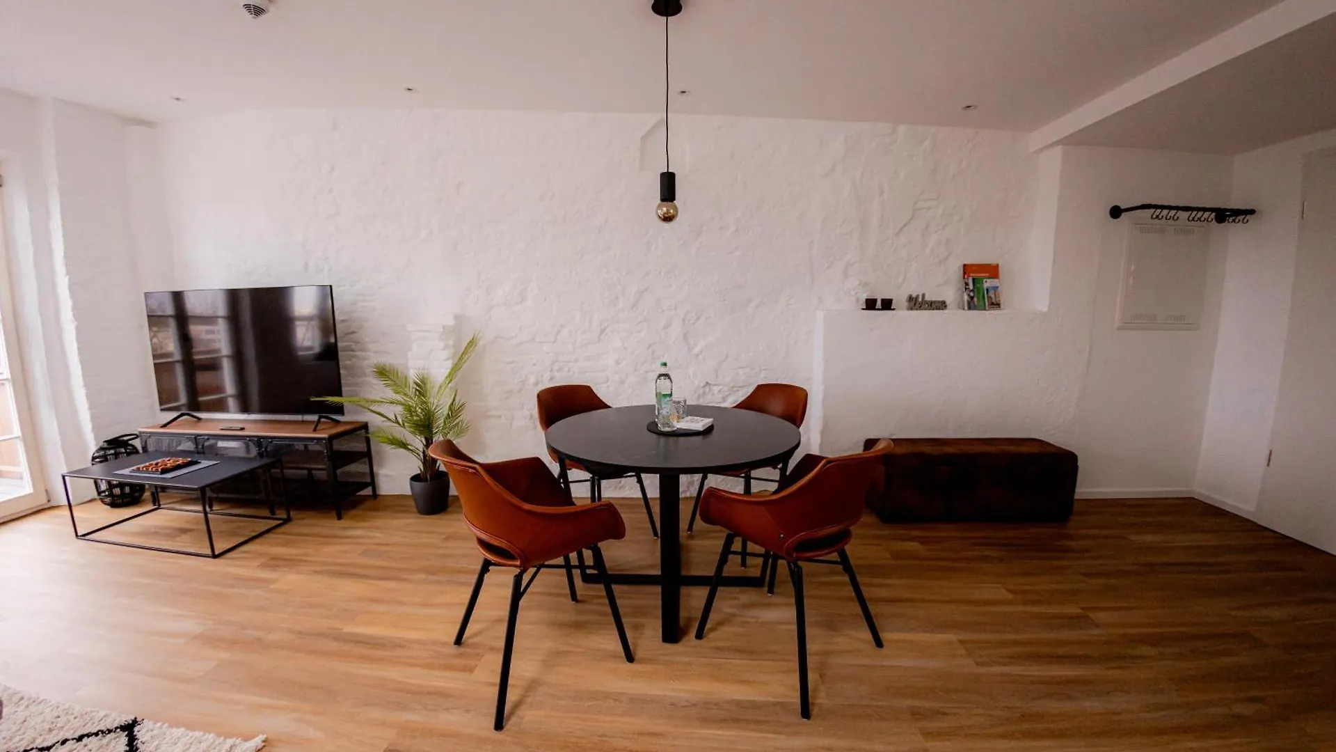 Highlight Am Stadtplatz Muehldorf - C4S Come4Stay - 2 Zimmer Wohnung I Bis Zu 5 Gaeste Mühldorf